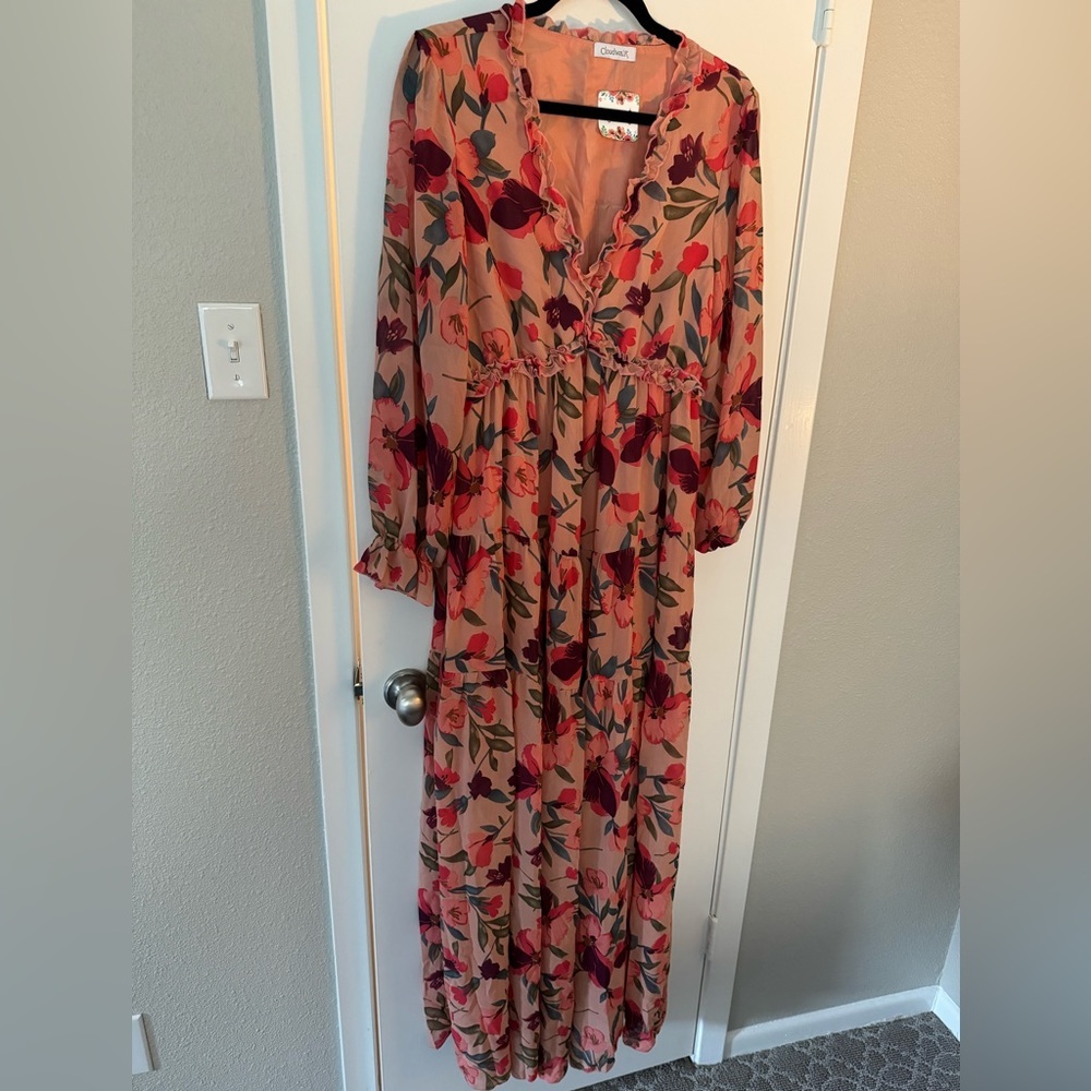 Large floral print long sleeve dress. Lightweight. New with tags.